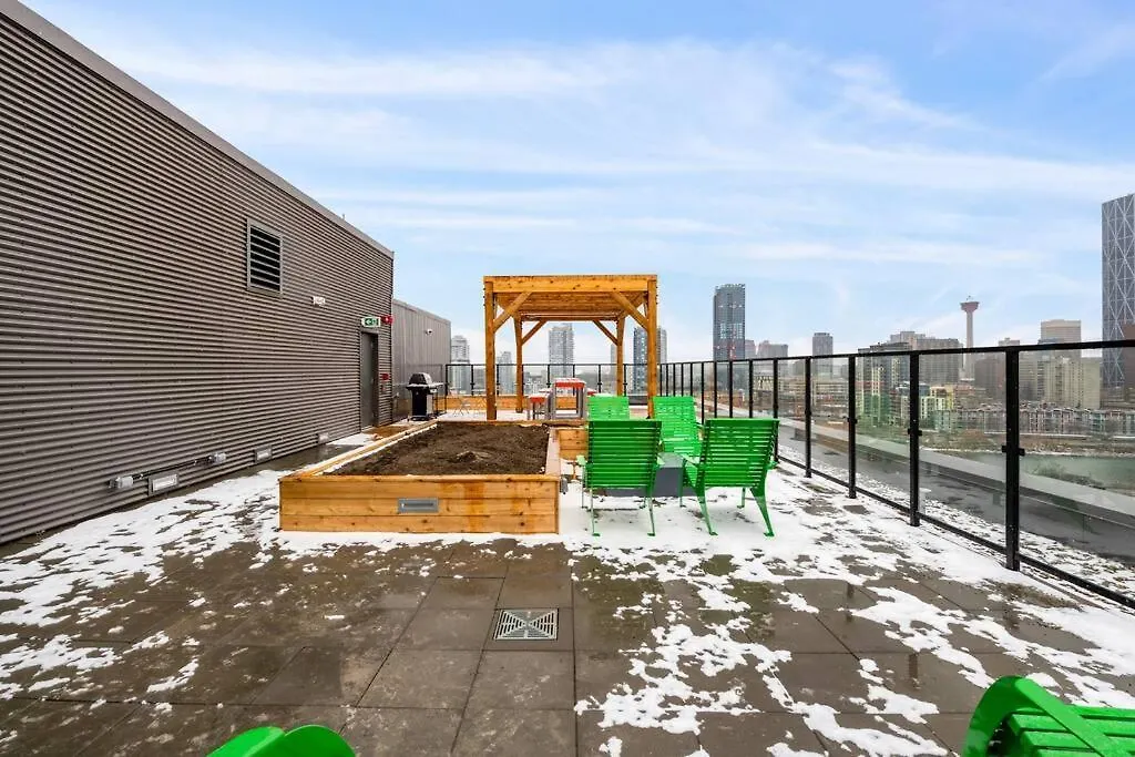 Two Bed Downtown Unit With Parking Apartment Calgary 0*,