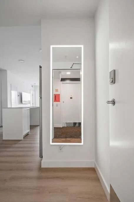 Two Bed Downtown Unit With Parking Apartment Calgary