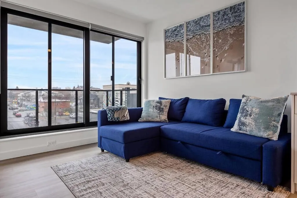 Two Bed Downtown Unit With Parking Apartment Calgary